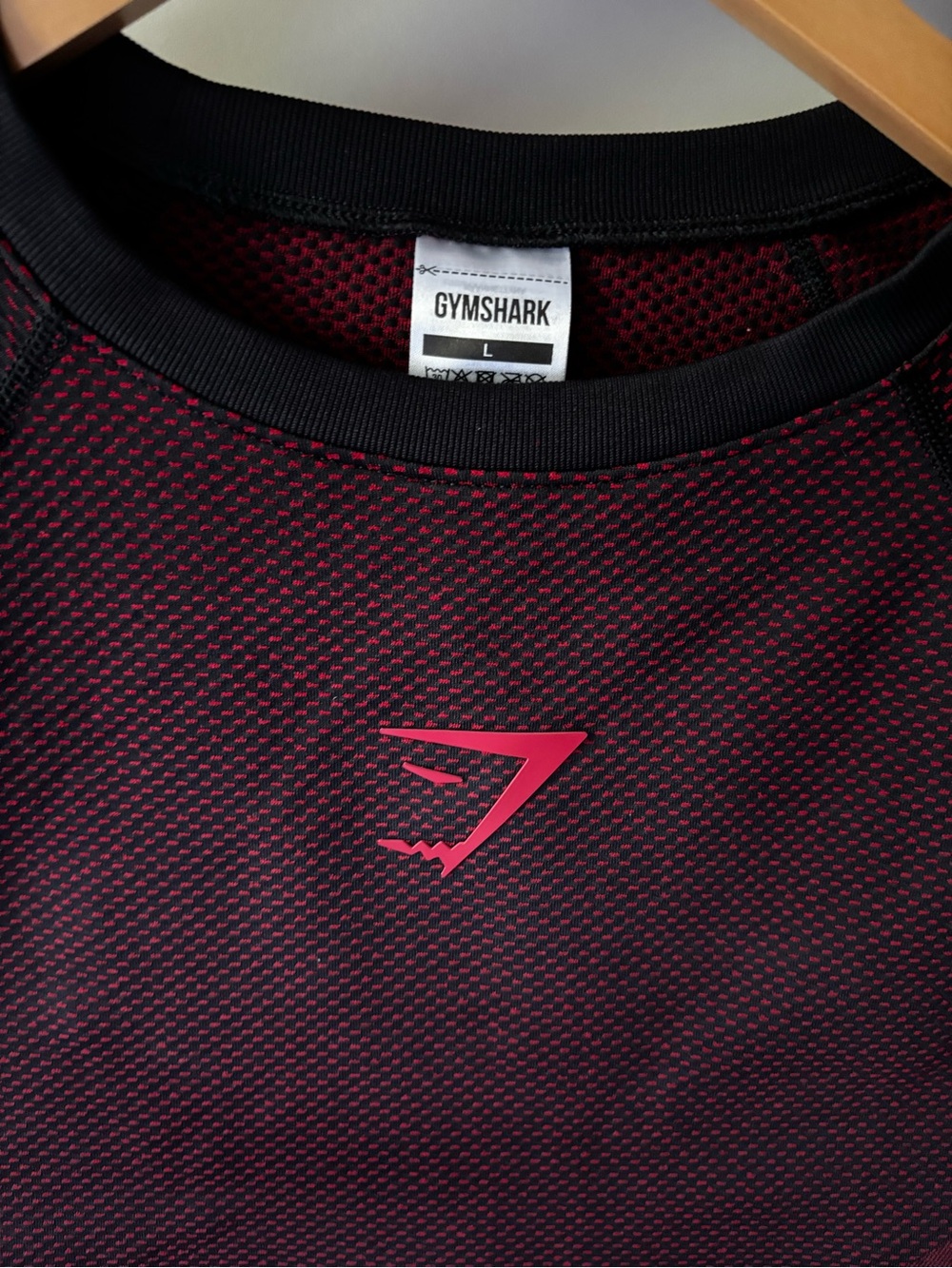 Gymshark Onyx 5.0 Seamless Muscle Fit T-shirt Red and Black